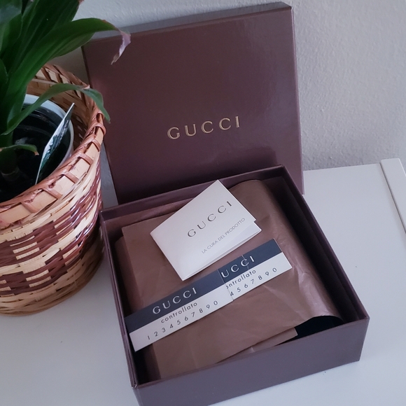 Gucci Black/Black  GG Canvas and Leather Abbey D Ring Compact Wallet - Picture 15 of 16